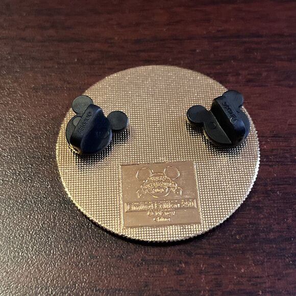 Disney Mickey Veni Vidi Vici Pirates‎ Of The Caribbean Gold Coin Pin LE 250 - Picture 3 of 4